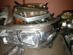 Hilux Level Headlight