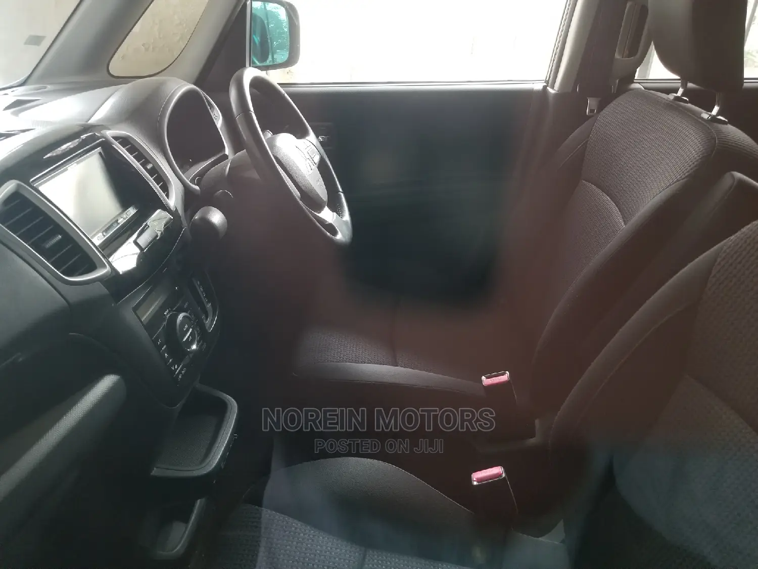 Mitsubishi Delica 2014 Black