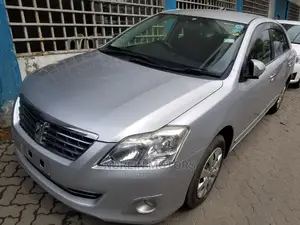 Toyota Premio 2014 Silver