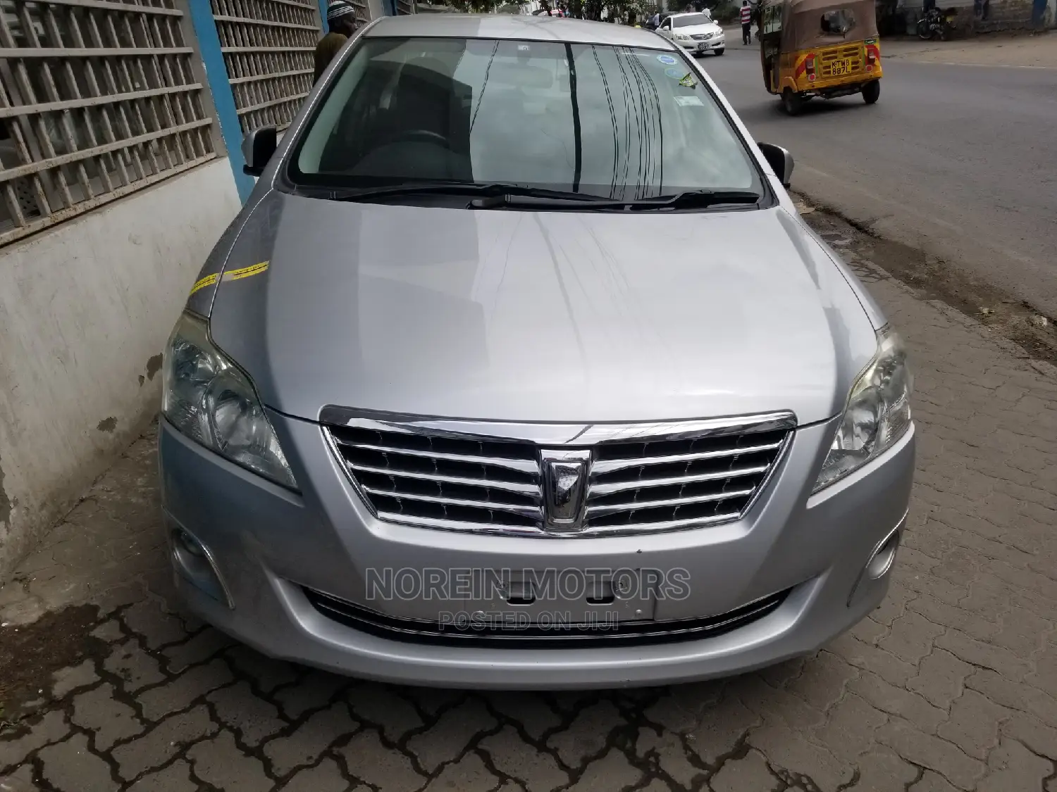 Toyota Premio 2014 Silver