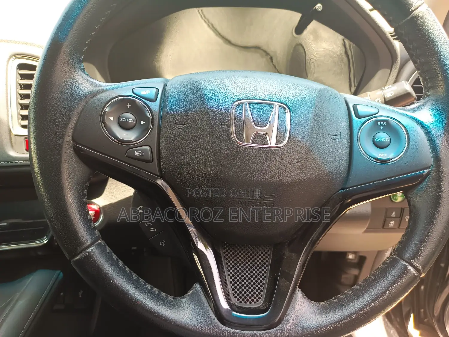 Honda Vezel 2014 1.5 2WD Black
