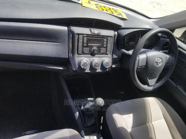Toyota Axio 2015 Gray - thumbnail 8
