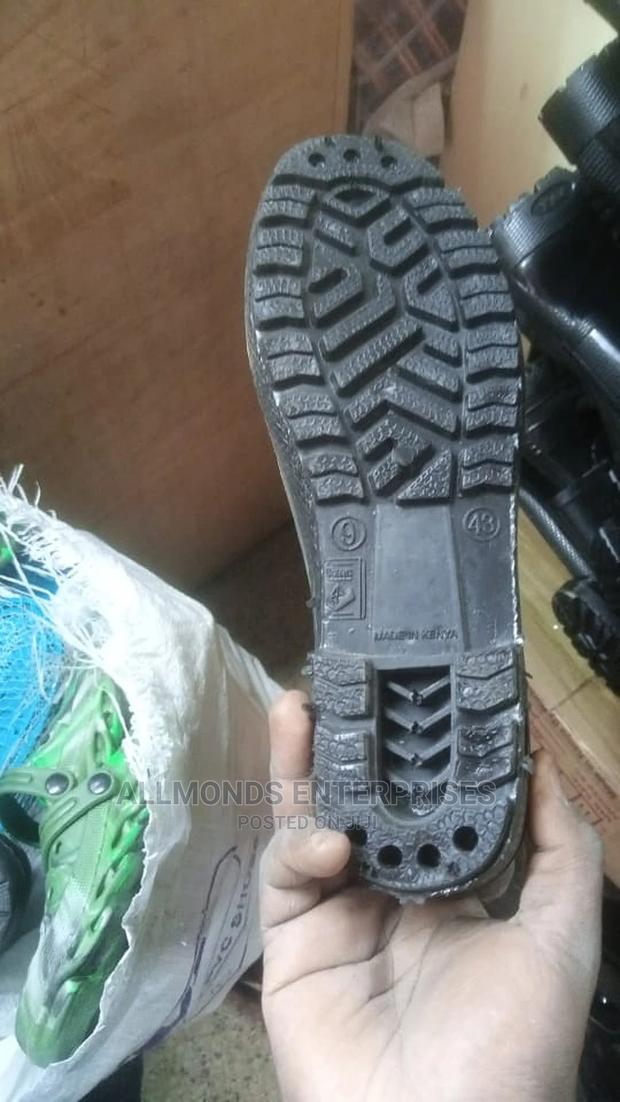 Quality Gumboots - thumbnail 3