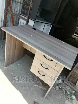 Finest Top Quality Office Desk