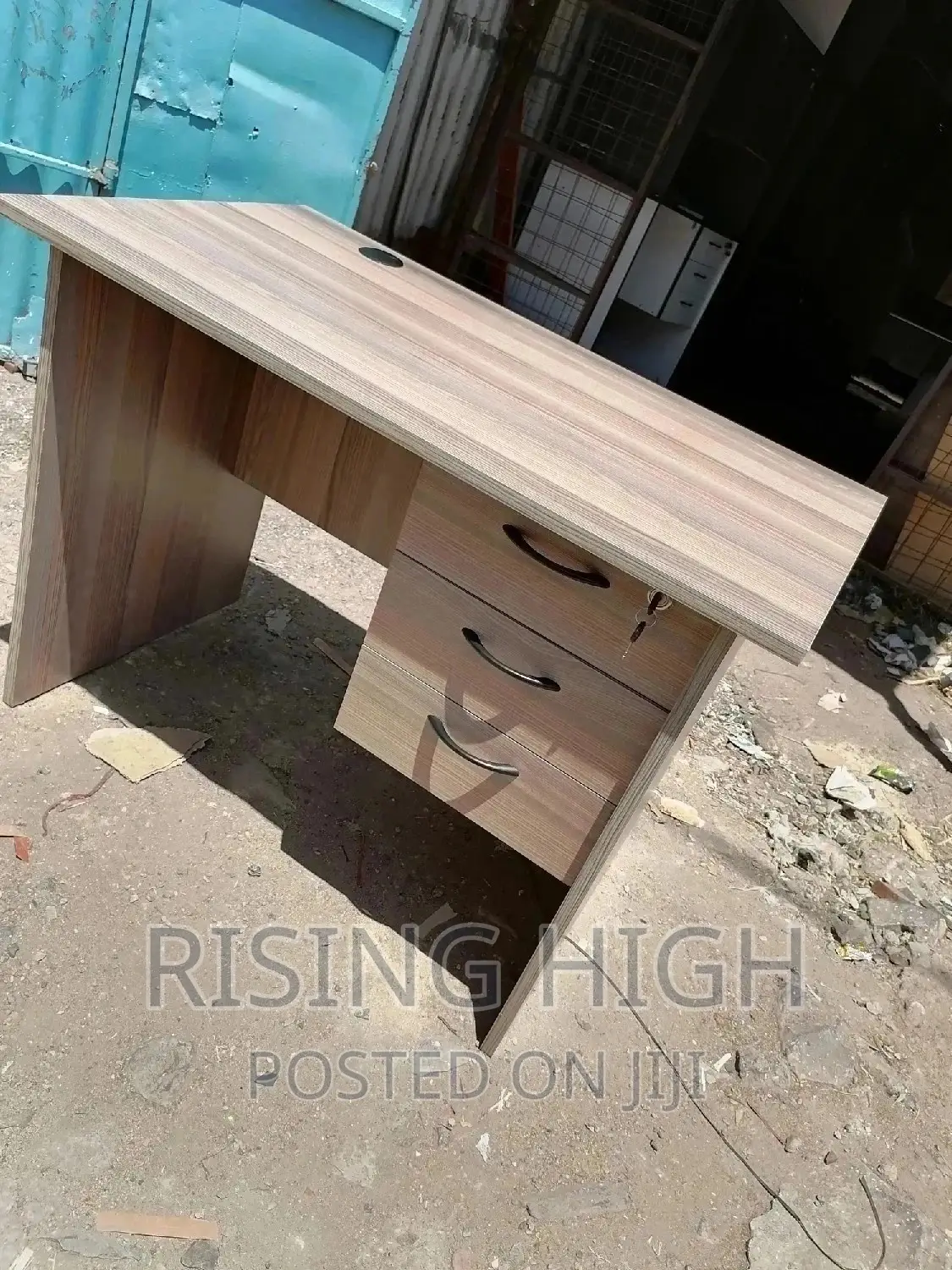 Superior Design Brand Office Desk