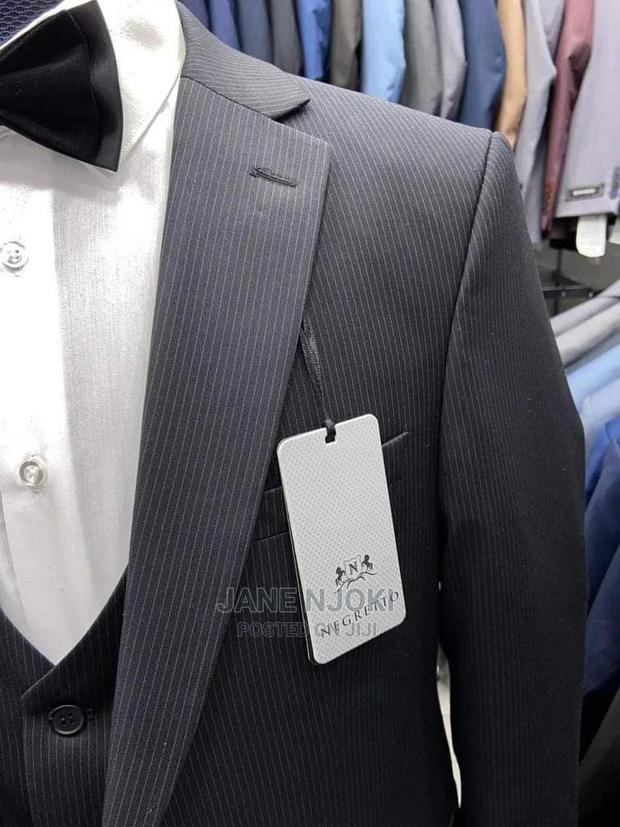 Men Suit Strippes - thumbnail 2