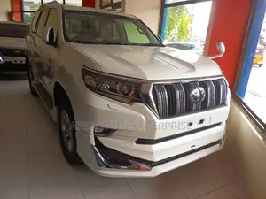 Toyota Land Cruiser Prado 2018 2.7 White