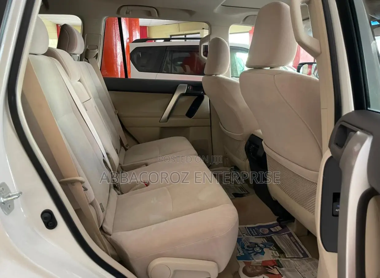 Toyota Land Cruiser Prado 2018 2.7 White