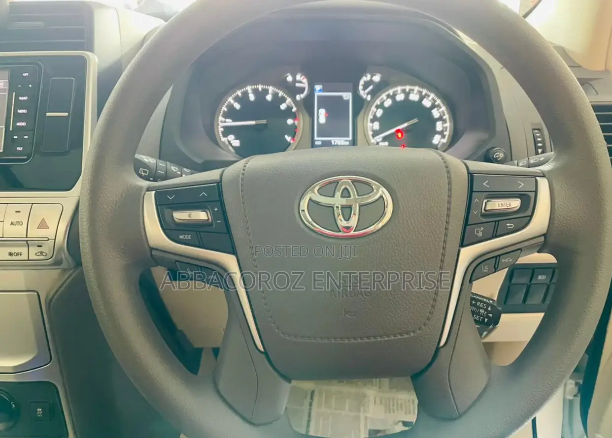 Toyota Land Cruiser Prado 2018 2.7 White