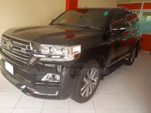Toyota Land Cruiser 2015 4.6 V8 ZX Black