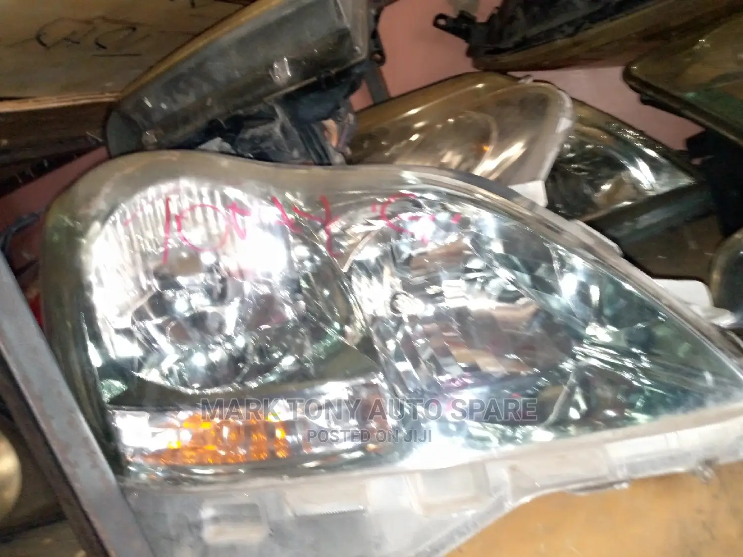 Crown 2005 Headlights 313