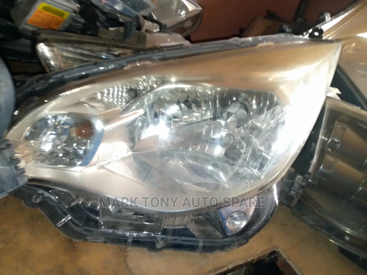 Trizia Subaru Headlight