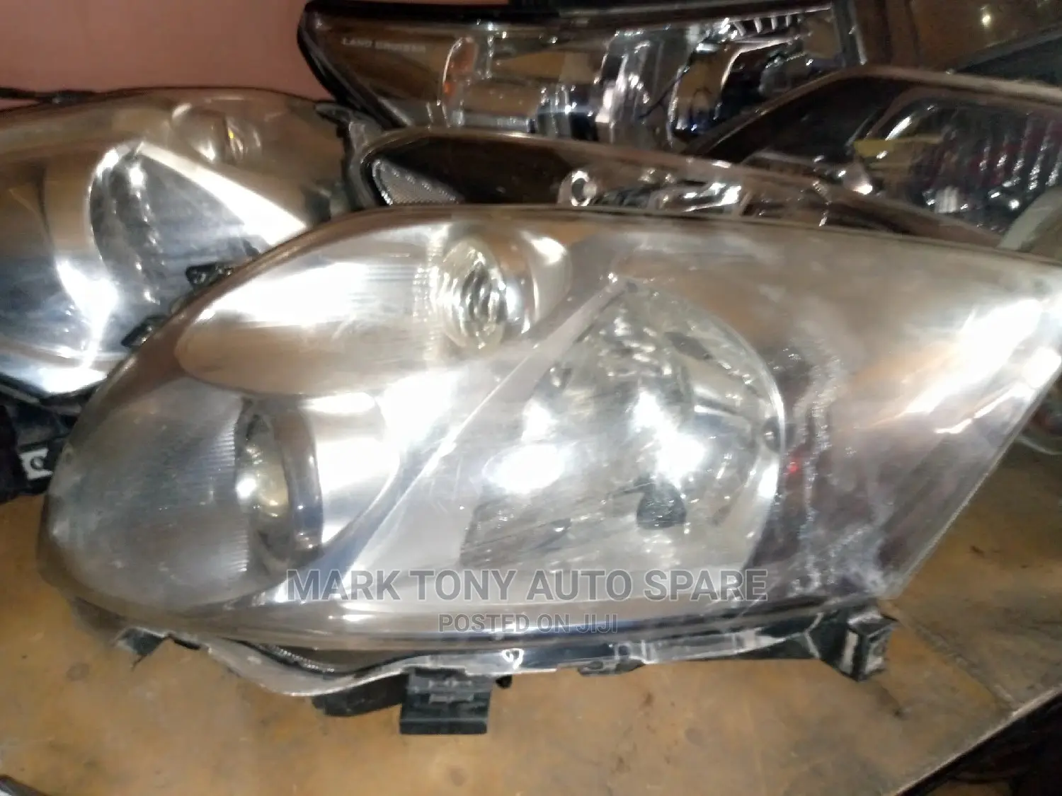 Auris 2005 Headlight