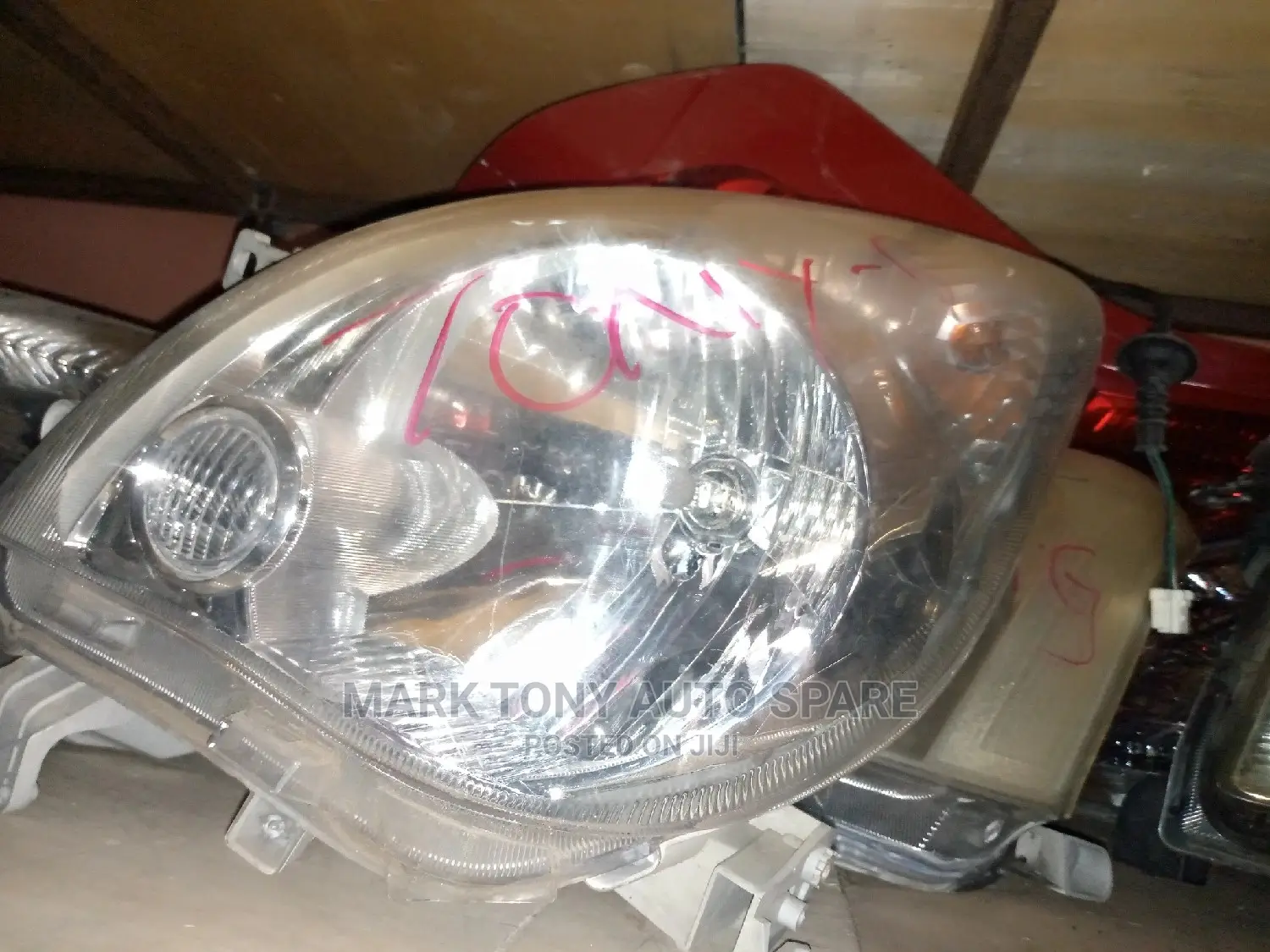 Mira Dhasul Headlight
