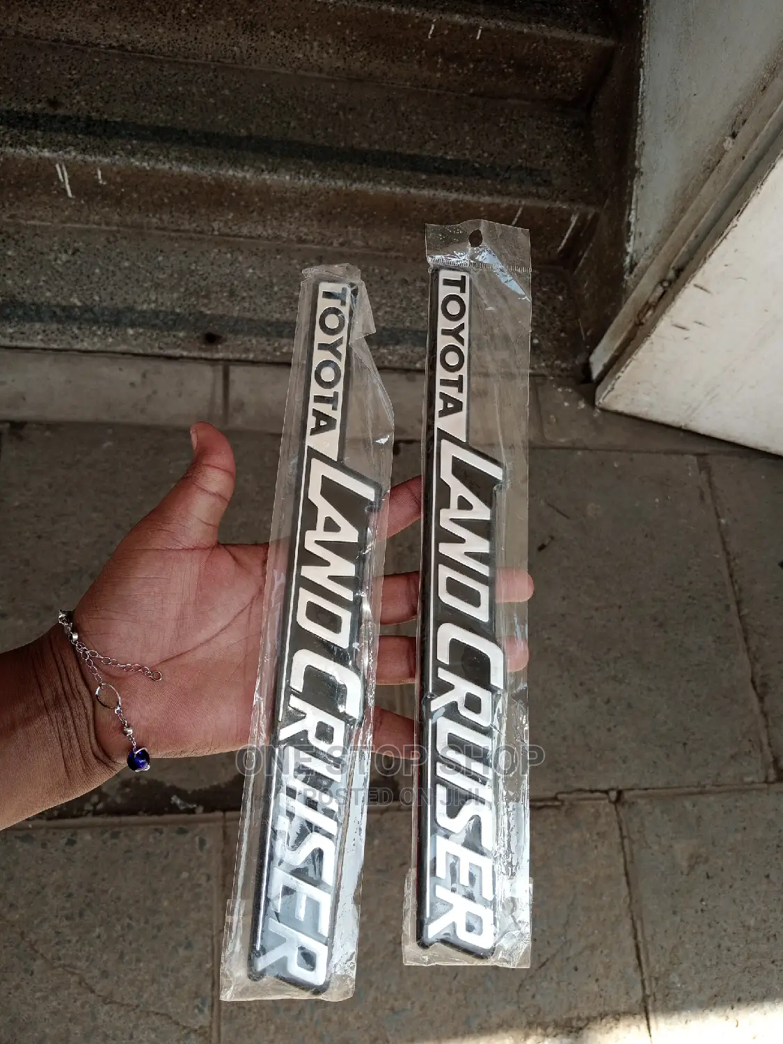 Land Cruiser Badge Sticker