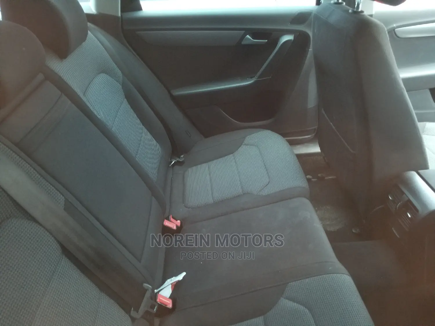 Volkswagen Passat 2014 Black