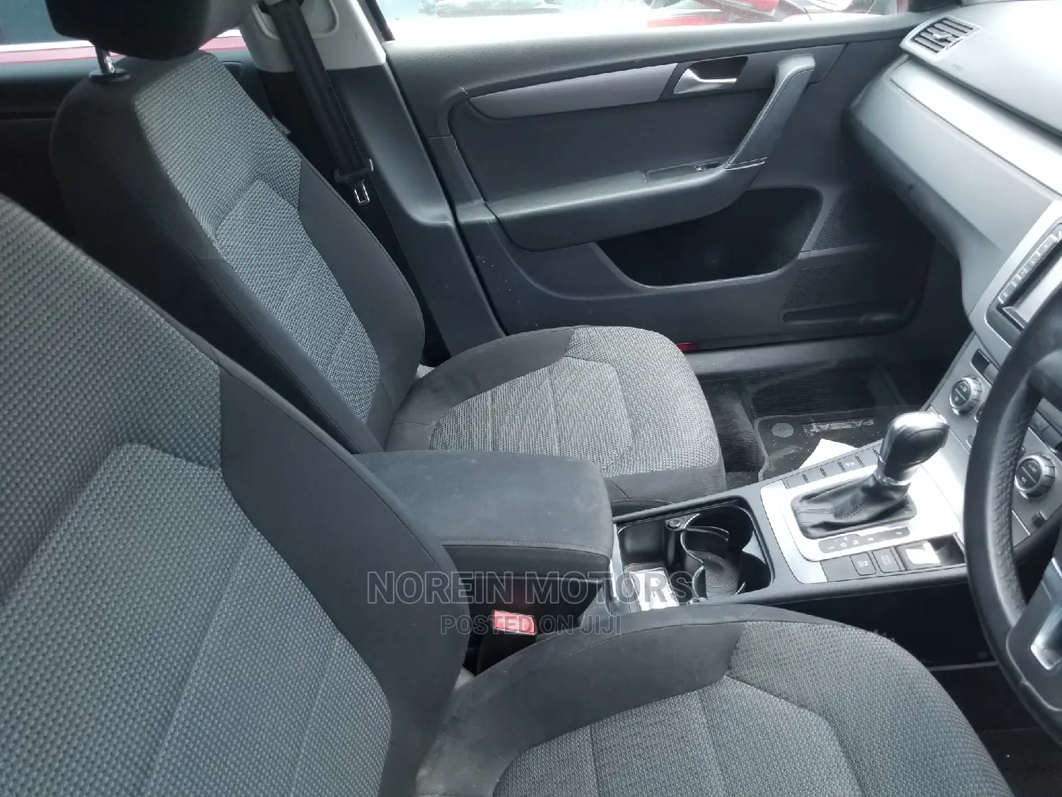 Volkswagen Passat 2014 Black