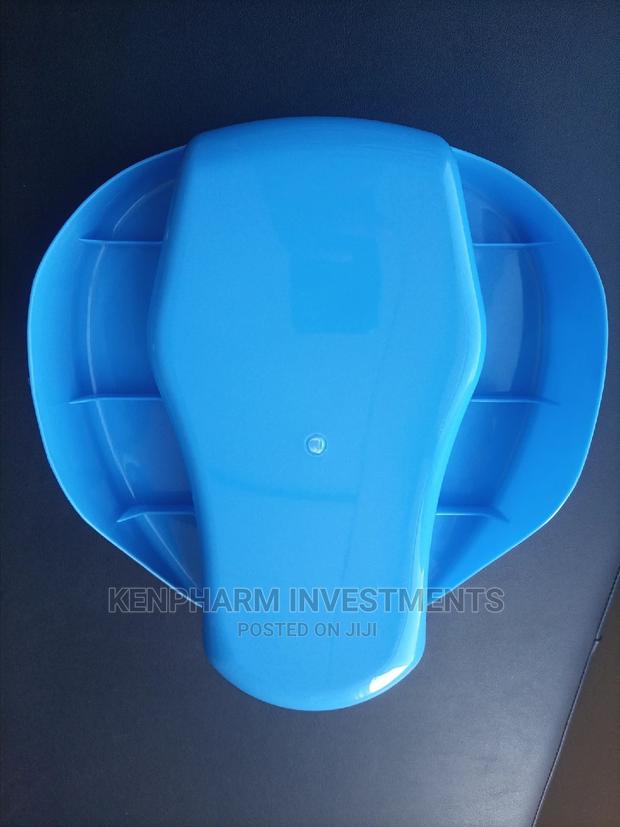 Plastic Bed Pan - thumbnail 2