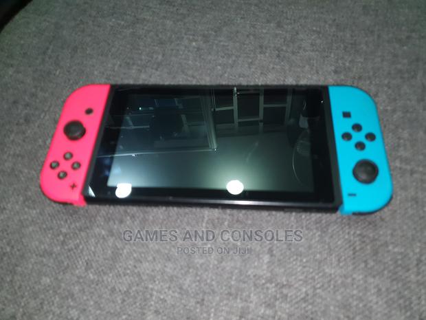 Nintendo Switch V2 for Sale - thumbnail 2