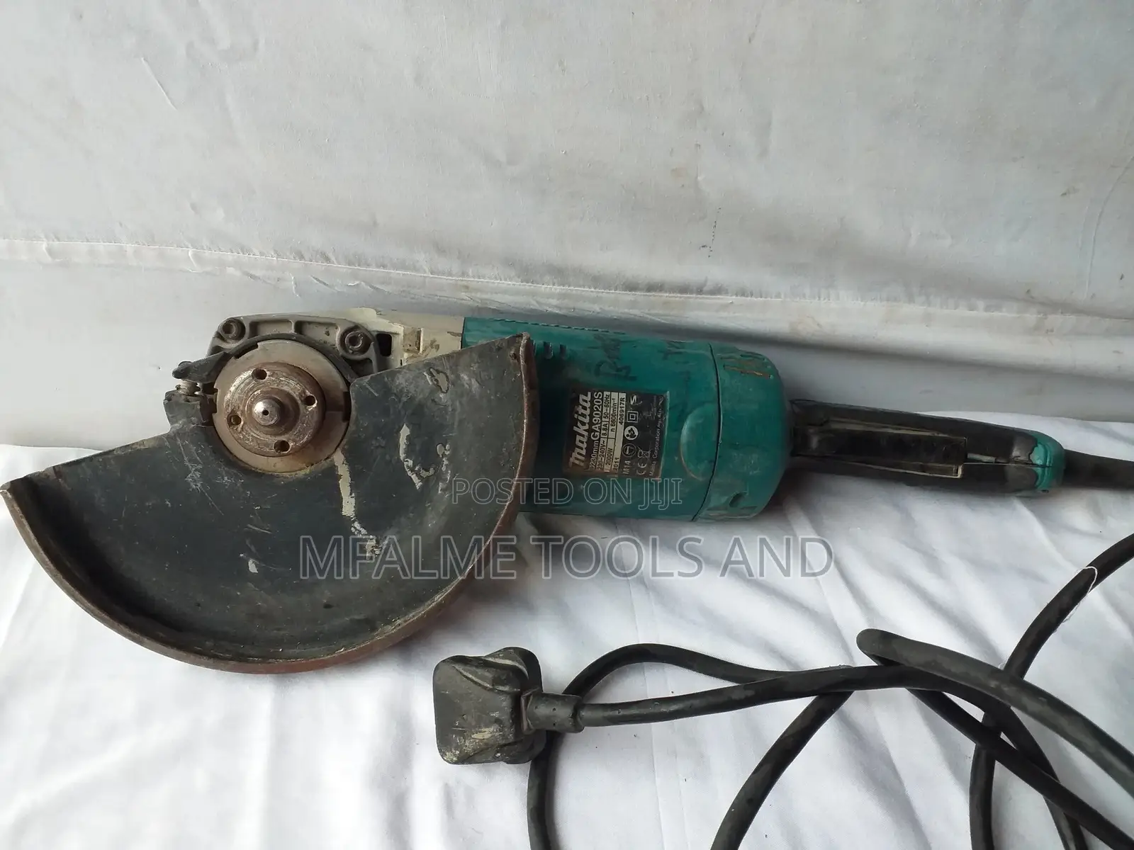 Angle Grinder - Genuine Makita 9 Inch Heavy Duty 240v- EX-UK