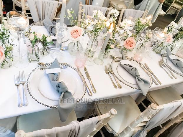 Round Clear Charger Plates - thumbnail 4