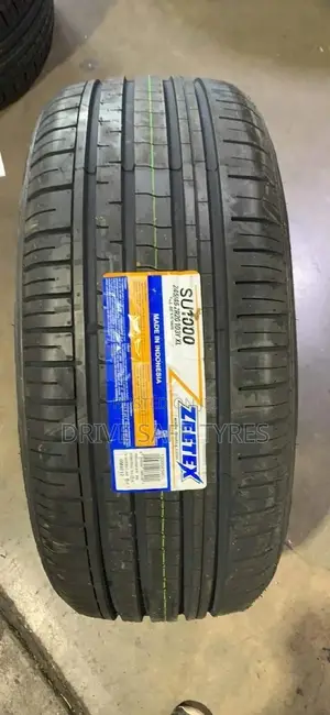 245/45 ZR 20 Zeetex Tyre Made in Indonesia
