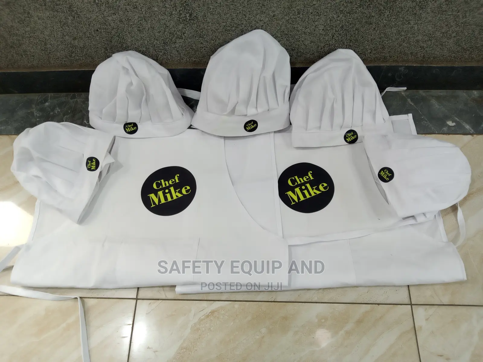 White Protective Kitchen Aprons