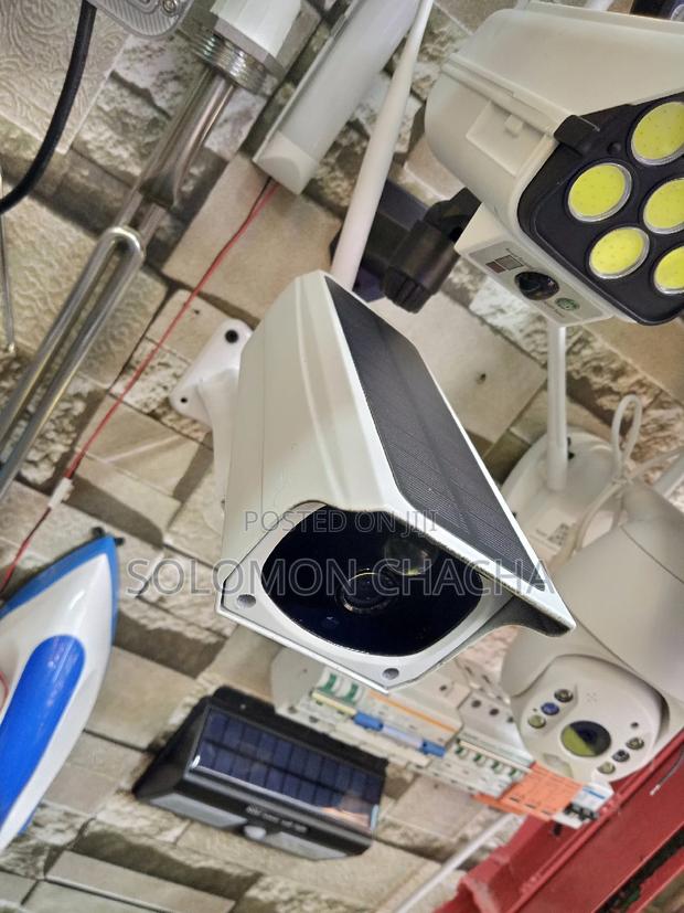 One Eye Smart CCTV Camera Solar Powered - main view