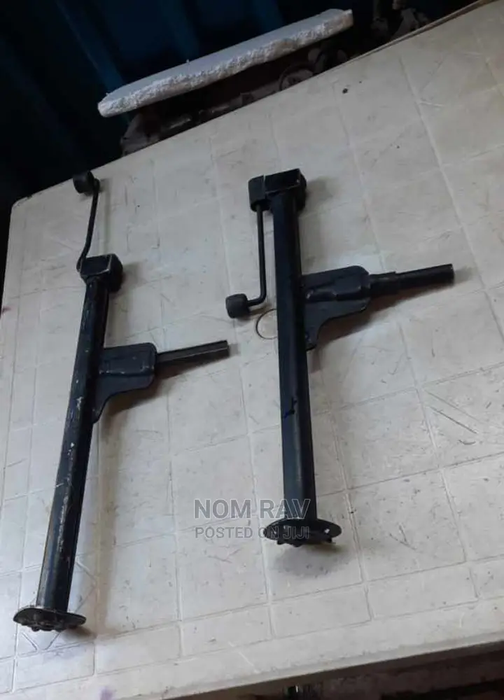 W124 Mercedes Benz Jack