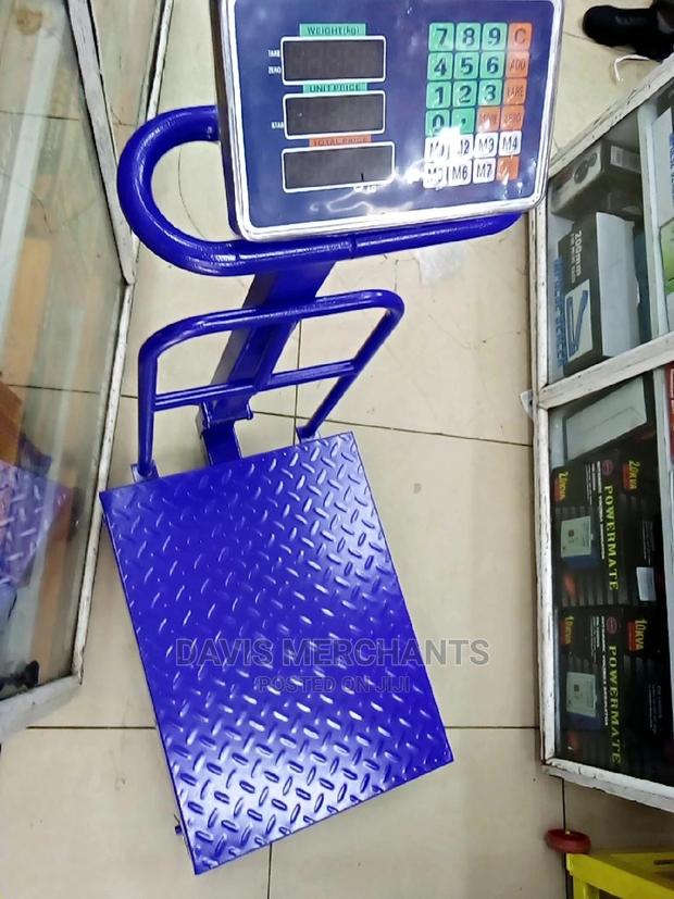 Digital Platform Scale With Barrier - main view