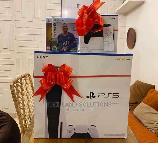 SONY Playstation 5 . New Ps5 - main view