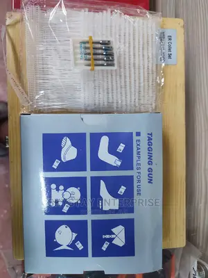 Tagging Gun + 1000 Sticks + 5 Spare Needles