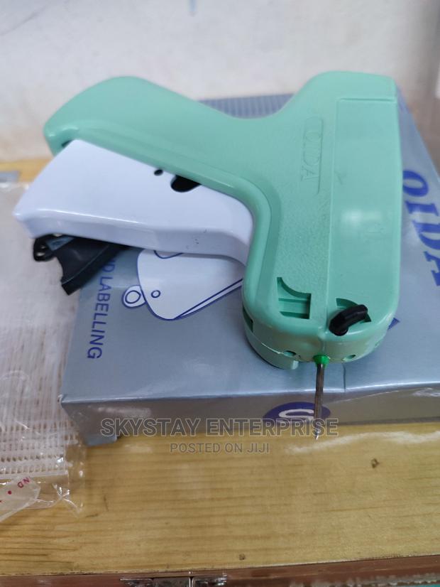 Tagging Gun + 1000 Sticks + 5 Spare Needles - thumbnail 7