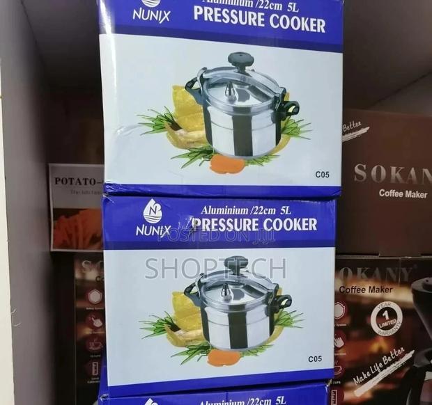 5 Litres Pressure Cooker . - main view