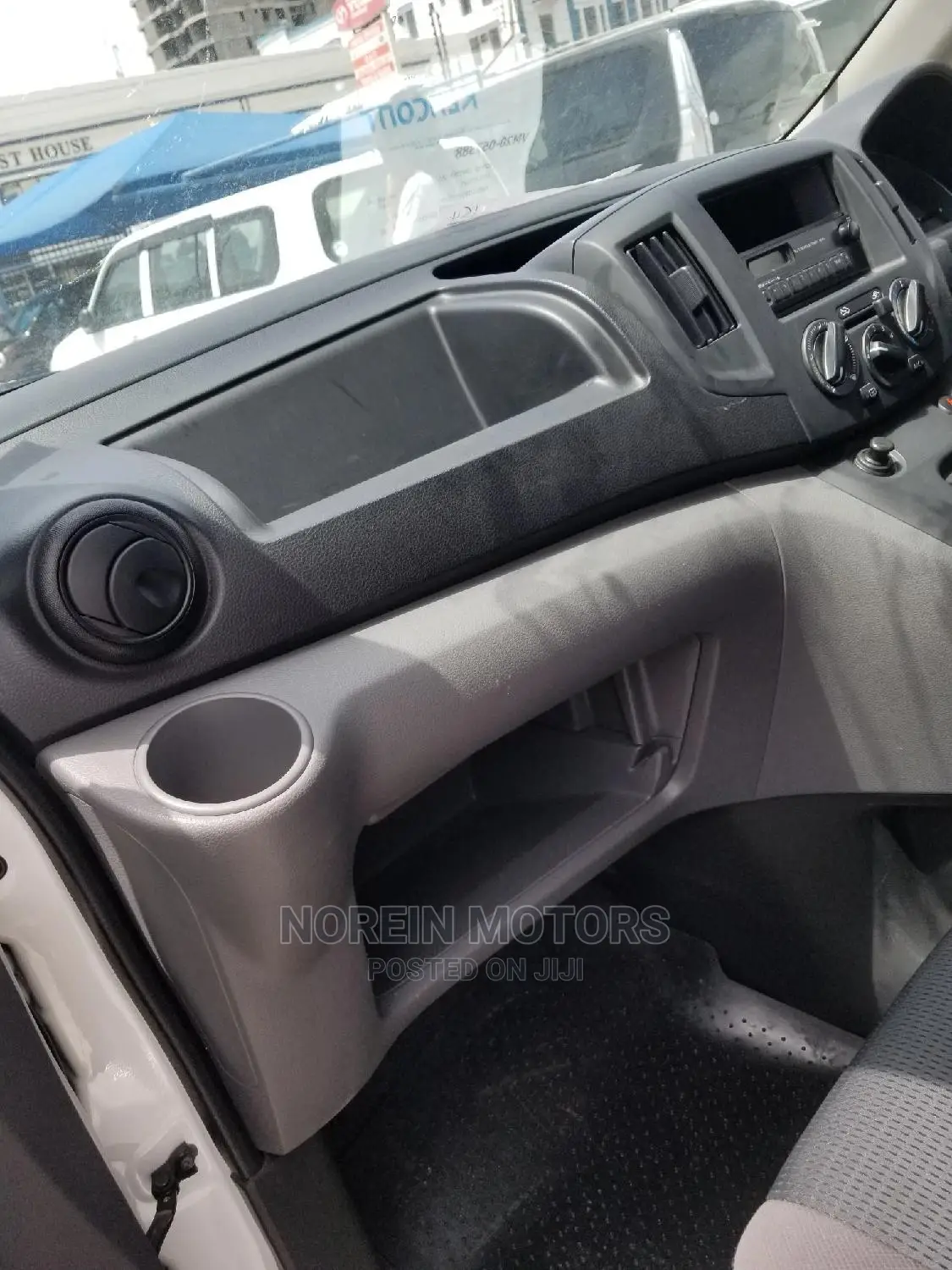 Nissan Vanette 2014 White