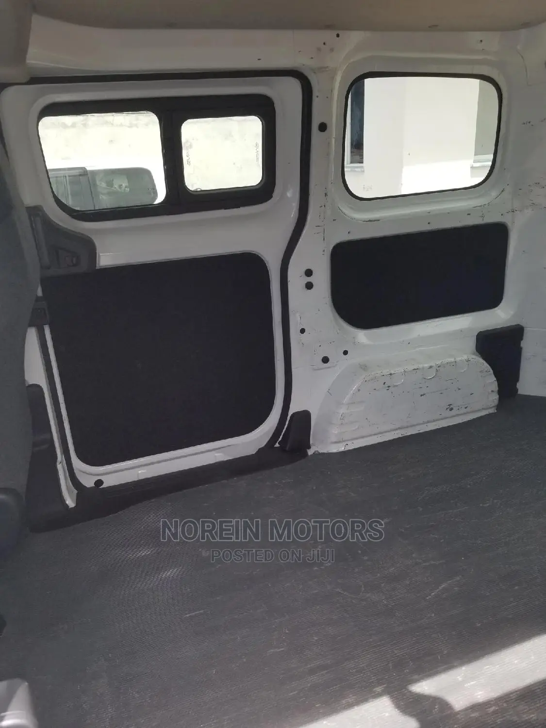 Nissan Vanette 2014 White
