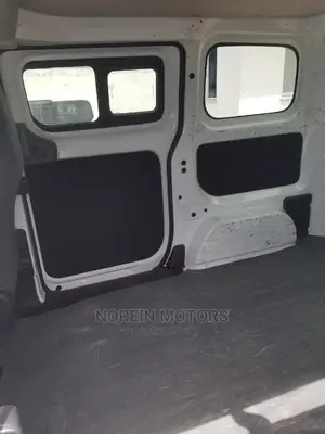 Nissan NV1500 2019 White