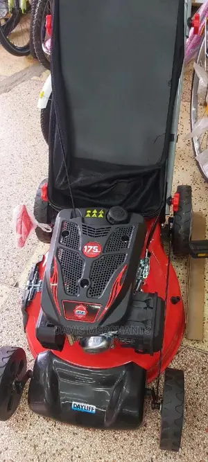 Dayliff 4.5 HP 4 Stroke Petrol Lawn Mower