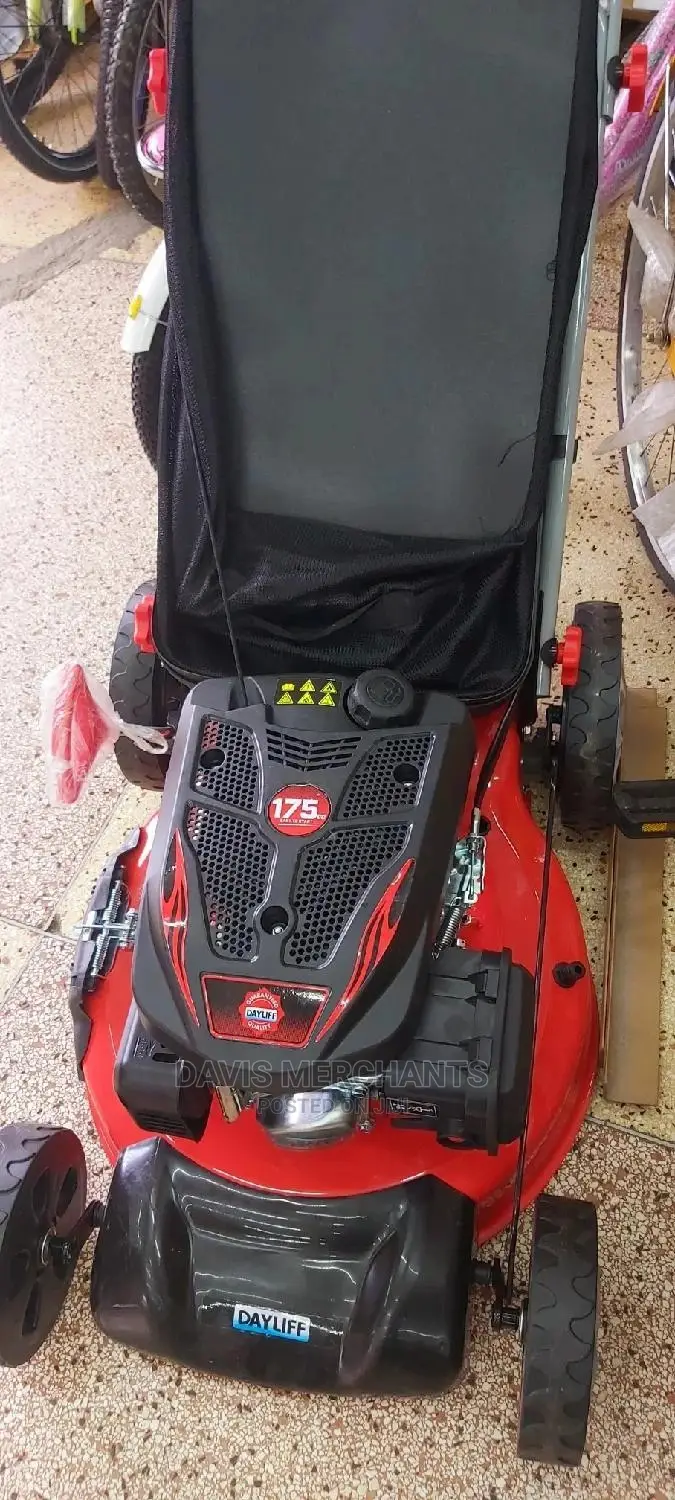 Dayliff 4.5 HP 4 Stroke Petrol Lawn Mower