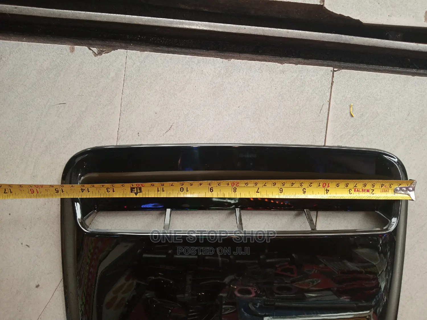 Decorative Bonnet Scoop Cover
