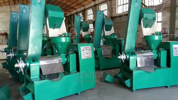 Worm Screw Oil Press - main view