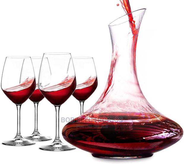 Wine Decanter Set With 4 Wine Glasses - main view