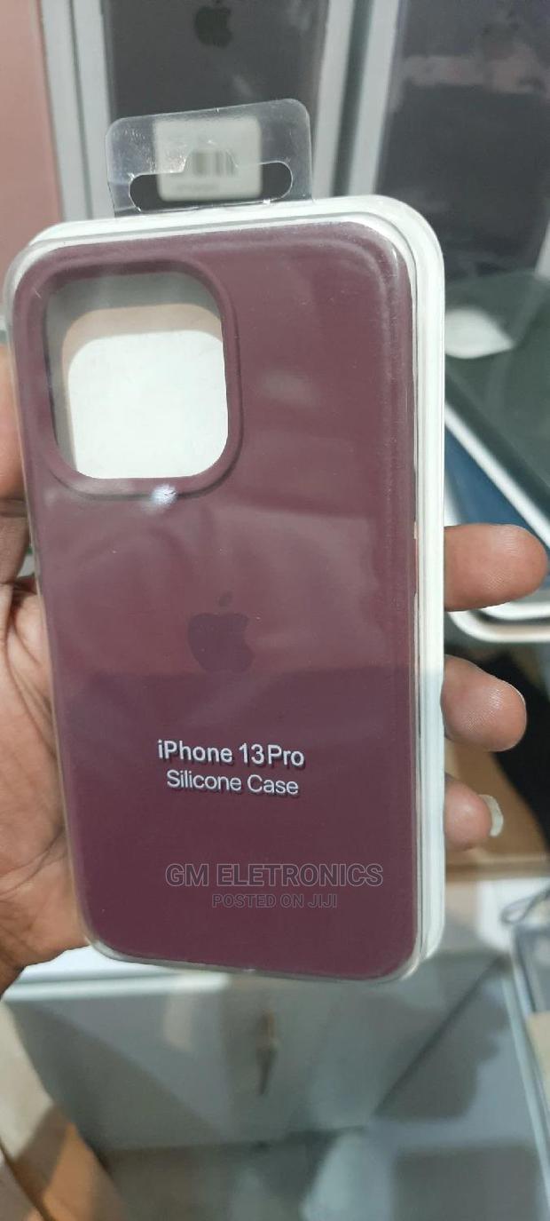 iPhone 13 Pro Silicone Case. - thumbnail 2