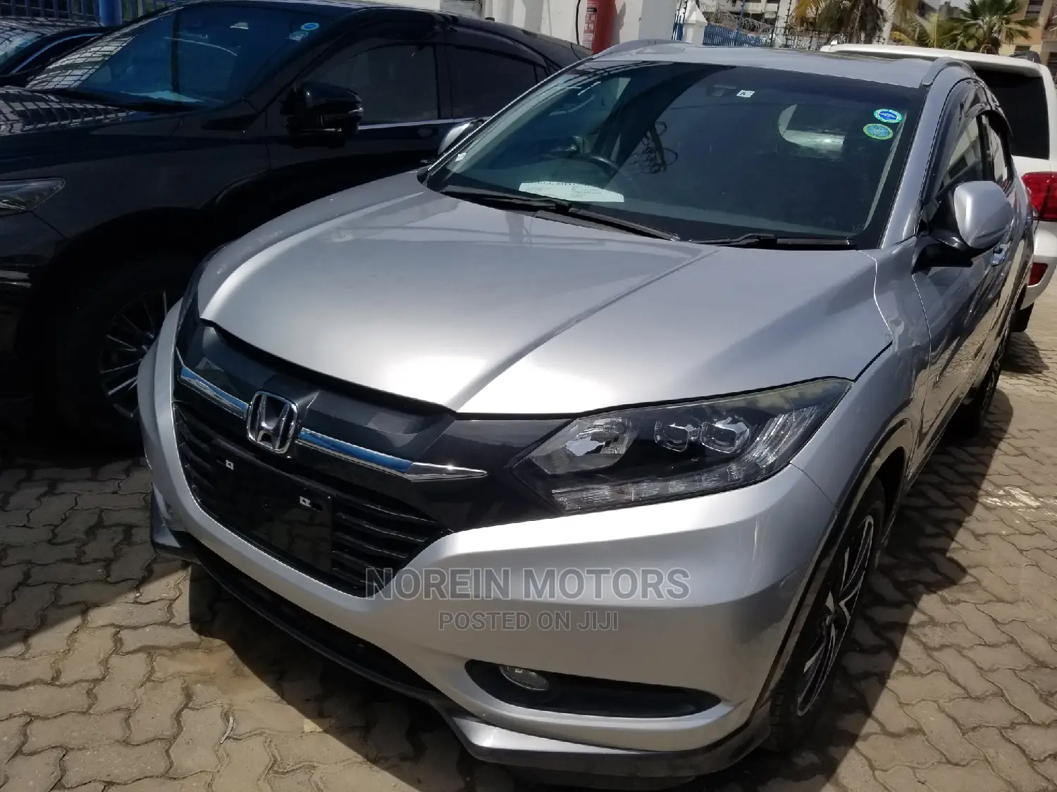 Honda Vezel 2015 Silver