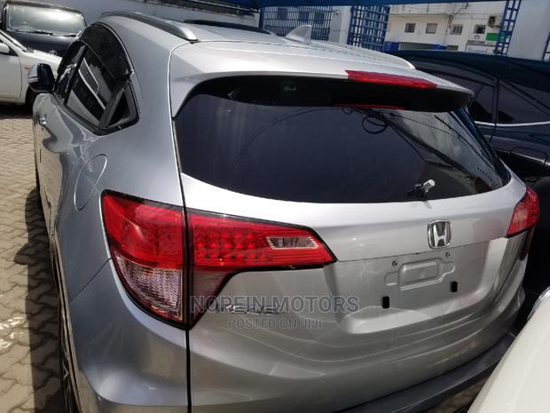 Honda Vezel 2015 Silver - thumbnail 10