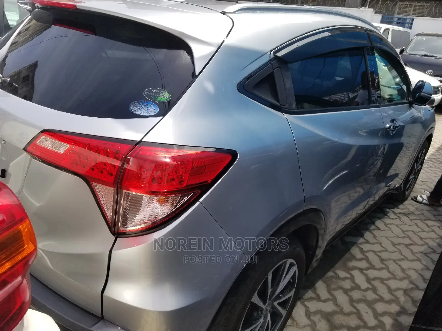 Honda Vezel 2015 Silver