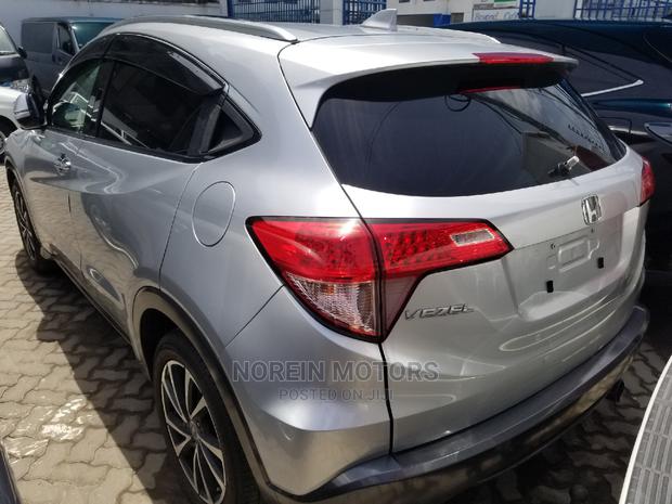 Honda Vezel 2015 Silver - thumbnail 4