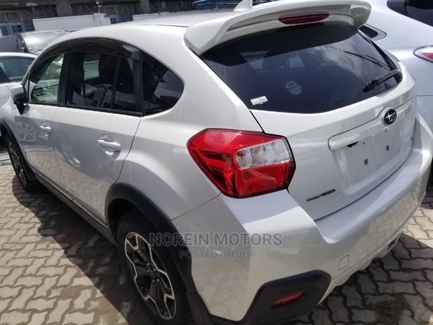 Subaru XV 2014 White - thumbnail 3