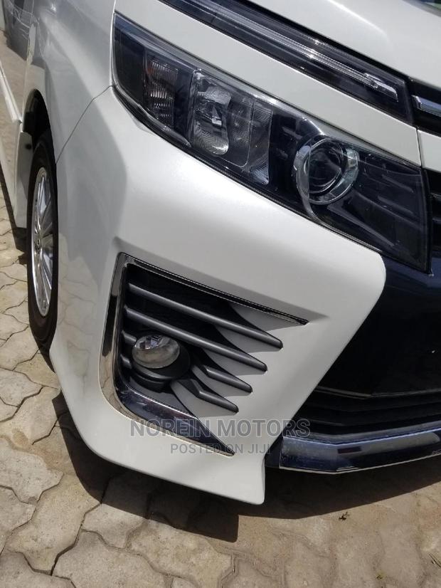 Toyota Voxy 2014 SV Premium White - thumbnail 2