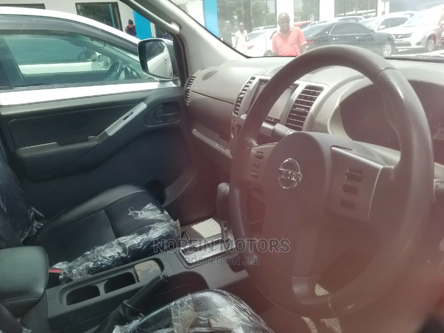 Nissan Navara 2014 Gray